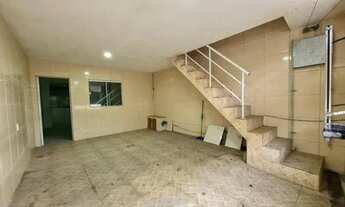 Imagem 3: Casa independente frente de rua com acesso a area de lazer do condomínio com Piscina próx