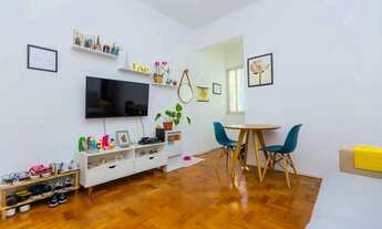 Imagem 3: Apartamento para venda possui 70 metros quadrados com 2 quartos em Laranjeiras - Rio de Ja