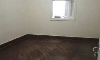 Imagem 4: Quarto individual banheiro compartilhado de frente para rua, na Bela vista centro