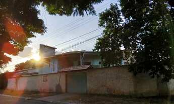 Imagem 2: Sobrado para venda possui 300 metros quadrados com 3 quartos em Setor Jaó - Goiânia - GO