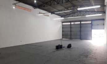 Imagem 5: Galpão/Depósito/Armazém para aluguel possui 300 m2 em excelente av. na Vila Pereira Barret