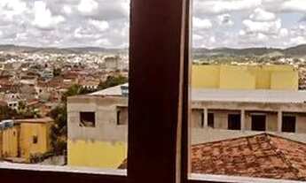 Imagem 3: Vendo ou troco está casa ! Fone ou ZAP