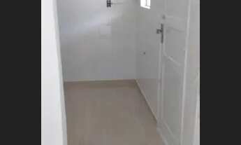 Imagem 2: Alugo casa em Bento Ribeiro do lado da estação