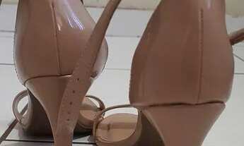 Imagem 3: Sandália Bebecê Nude R$50,00