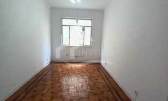 Imagem 2: Apartamento para venda tem 80 metros quadrados com 2 quartos em Copacabana - Rio de Janeir