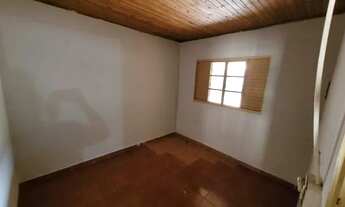 Imagem 7: Casa Buriti, de 3 quartos e etc com varanda e garagem coberta, no asfalto, casa forrada