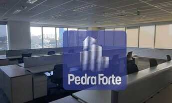 Imagem 2: Andar corporativo mobiliado