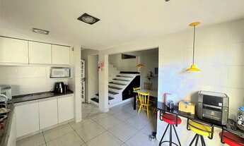 Imagem 7: Casa de condomínio para venda com 228 metros quadrados com 5 quartos