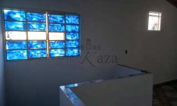 Imagem 6: Casa para aluguel tem 246 metros quadrados com 3 quartos