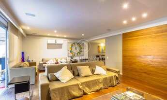 Imagem 10: Apartamento para venda possui 215 metros quadrados com 4 quartos em Lagoa - Rio de Janeiro