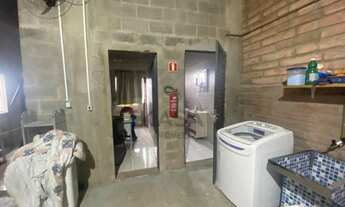 Imagem 7: Pavilhão com 100m², mezanino, escritório, banheiro, vaga para 03 carros, portão eletrônico