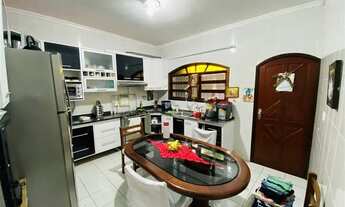 Imagem 4: Sobrado para aluguel e venda possui 126 metros quadrados com 3 quartos