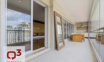 Imagem 7: Apartamento para locação, com 251m², 4 dormitórios, sendo 3 suítes, 5 banheiros, 1 lavabo