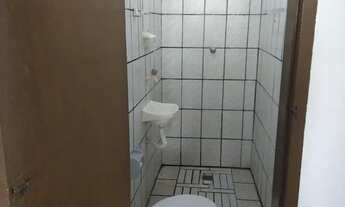 Imagem 4: Alugo quitinete Casa com 1 banheiro