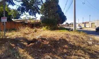 Imagem: Esquina 360,10m² (Asfalto e Agua) Vila