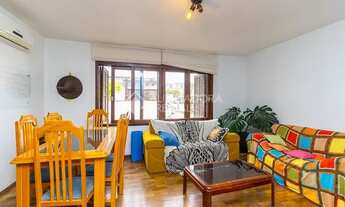 Imagem 2: Apartamento para venda possui 76 metros quadrados com 2 quartos em Auxiliadora - Porto Ale