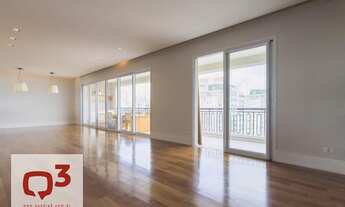 Imagem 2: Apartamento para locação, com 251m², 4 dormitórios, sendo 3 suítes, 5 banheiros, 1 lavabo