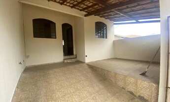 Imagem 2: Alugo ótima casa em localização privilegiada em Lagoa Santa