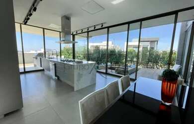 Imagem 5: Casa Alto Padrão - Condomínio Alphaville II - Urbanova - 4 Suítes - 362m²