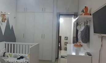 Imagem 4: LEO - Casa possui 130 metros quadrados com 2 quartos