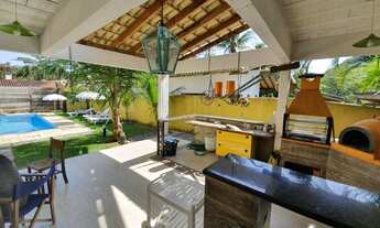 Imagem: Casa com Piscina em Condomínio no Guarujá