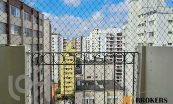 Imagem 6: Apartamento com 94m² de área útil, amplo living, 2 dormitórios sendo 1 suíte, 2 vagas