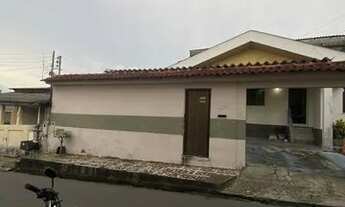 Imagem: Japiim 2 5 dormitórios Via Pública