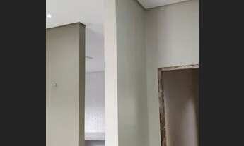 Imagem 3: Ótima oportunidade de investimento: casa recém-construída + um lote ao lado de 432m²