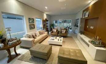 Imagem 4: Casa para venda possui 650 metros quadrados com 4 quartos em Alphaville - Santana de Parna