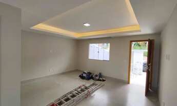 Imagem 3: Casa com 3 quartos sendo 1 suíte, 2 vgs, vista mar, São Marcos - Macaé - RJ