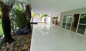 Imagem 4: Casa em condomínio para venda com 420m2, 4 suítes, projetados e piscina em Zoobotânico - T