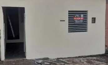 Imagem: Casa 2 quartos. Bairro Guanandi 1, com varanda