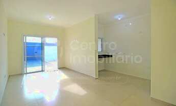 Imagem 5: CASA com piscina e 3 quartos em Peruíbe, no bairro Flora Rica II