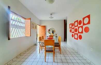 Imagem 2: Casa para venda tem 210 metros quadrados com 3 quartos em Ininga - Teresina