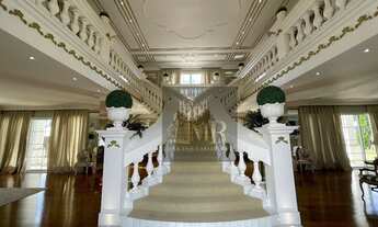 Imagem 3: Majestosa e Exclusiva Residência com muito Luxo e Conforto. Venda Mobiliada e Decorada com