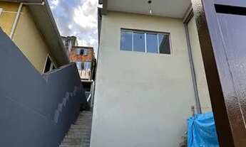 Imagem 3: Sobrado à venda novo, recém construído contendo 03 dormitórios sendo uma suíte, sala ampla