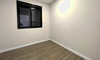 Imagem 2: Apartamento para aluguel possui 46 metros quadrados com 2 quartos em Novo Mundo - Curitiba