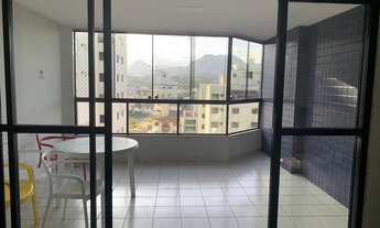 Imagem 7: Excelente Apartamento mobiliado para locação composto por três quartos mais dependência na