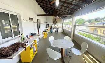 Imagem 5: Casa de condomínio para venda com 228 metros quadrados com 5 quartos