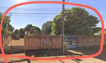 Imagem 6: Lote com duas Casas em excelente localização