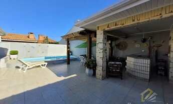 Imagem 4: Casa e Sobrado de 4 dormitórios à Venda - Xangri-lá