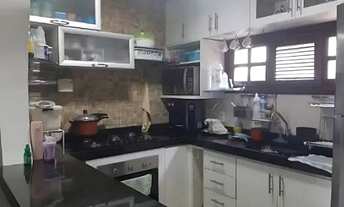 Imagem 6: LEO - Casa possui 130 metros quadrados com 2 quartos