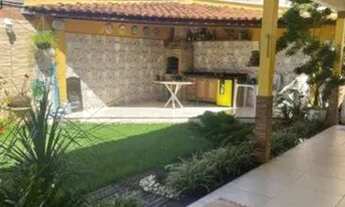 Imagem 2: LEO - Casa possui 98 metros quadrados com 2 quartos