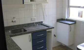 Imagem 2: Sacada. Piso madeira. 2 dorm com 1 suíte. Bairro Bacacheri