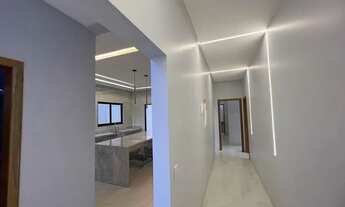 Imagem 7: Casa com acabamento refinado no Terras Alphaville