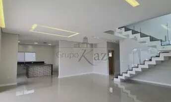 Imagem 3: Casa de condomínio para aluguel com 334 metros quadrados com 5 quartos