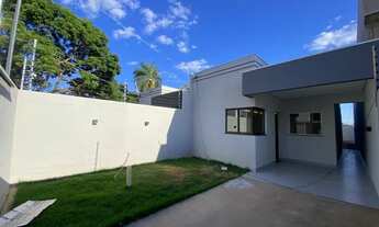 Imagem: Belíssima casa nova com 3 quartos sendo