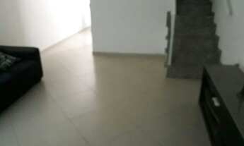 Imagem 5: Casa duplex três quartos sendo um suíte Jardim Vitoria Macaé RJ