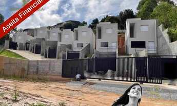 Imagem: Sobrados À Venda em Residencial Fechado