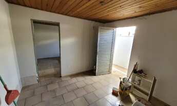 Imagem 3: Casa individual. Bairro Batistão de 1 quarto, sala, cozinha, wc e varanda. Livre de água